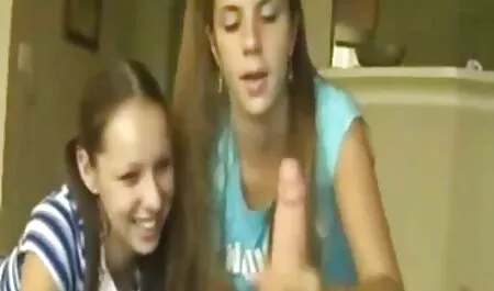Cagna è accarezzando la www video hard gratis com sua vagina sembra una rosa