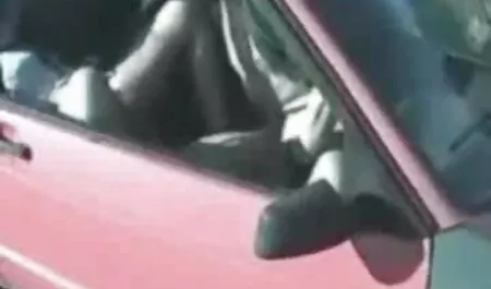 Il suo cazzo è desideroso di cadere nella video porno gratis di oggi bocca dolce di una donna depravata, che ha inghiottito il pene con piacere, e poi sedersi su di esso con una fessura del calore e l'umidità.