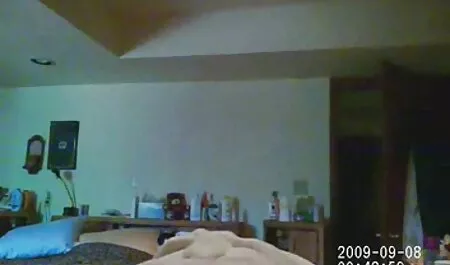 Tedesco Sesso con video di donne nude gratis una bionda sul divano