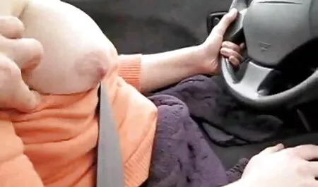 Pulcino succhiare soldi in giardino video srsso gratis