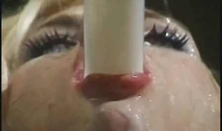 La ragazza che fa la masturbazione in cucina tardone video gratis del suo amico