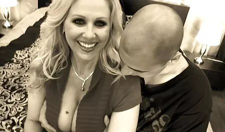 Dilettante suzione in il film porno mature italiane gratis buio