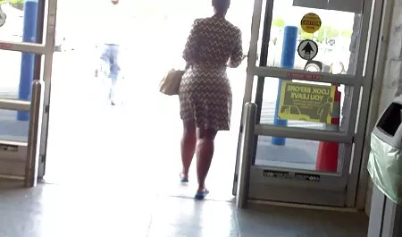 Bella scopata amatoriale gratis donna bionda forato sul divano