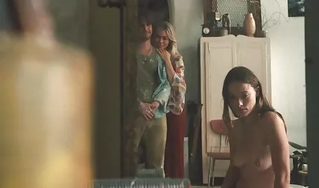 Niger quasi video porno gratis di donne mature ottenuto strappato vagina Olenka