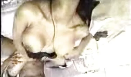 Porno vintage due prostitute porno video italiani gratuiti e un uomo dai Capelli rossi