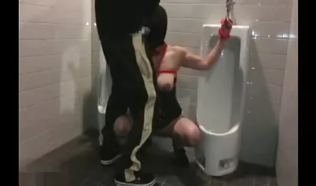 Dopo essere video gratis donne sex venuto dal club, Vitya impegnarsi in un rapporto sessuale con una ragazza che è morbido, Vitka ha un Pene Piccolo, non può soddisfare la ragazza.