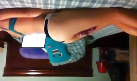 Bruna suscitato provare a mettere il film porno gratis con donne vecchie cucchiaio e la bottiglia nella sua figa
