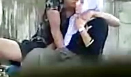 Grandi donne che indossano abiti diversi prima che i loro uomini coperti di i migliori siti porno gratis sperma