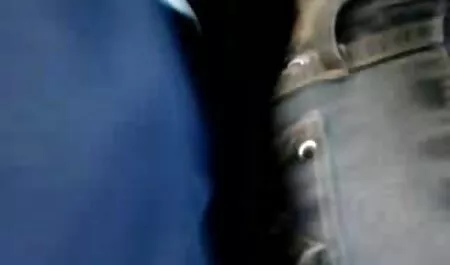 Il bambino russo è stato picchiato dai videoporno fre due ragazzi e finito con una briciola
