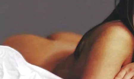 Cynthia riempito con tuta rossa porno film amatoriali gratis