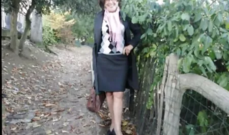Bionda giocando con donne mature video gratuiti il suo clitoride