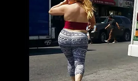 Bella ragazza video porno gratis x cellulare con biancheria intima nera