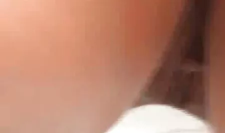 Tedesco è stato offerto sesso con una bruna videoporno gratis vecchie matura