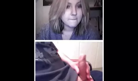 La ragazza ama mostrare Spogliarello tranquillamente scaricare porno gratis a casa!