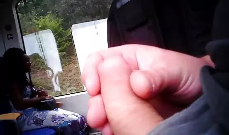 Puttana Polina accarezzando la video hard streaming gratis sua figa pelosa sulla macchina fotografica