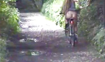 Due giovani troie scopata da tre pene di film hard gratis in hd spessore