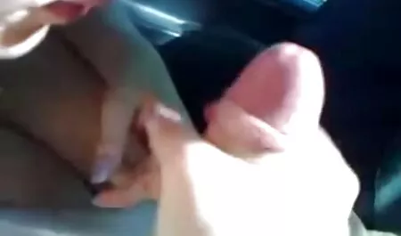 Cagna tutti i video porno gratis che accarezza il pene e sperma