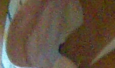 La mia ragazza ha mostrato fascino in webcam video pompini gratis