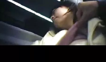 Il ragazzo spaccare sex prono gratis culo ragazza e con una spinta dura il suo cazzo nel suo culo fino alle palle! E poi l'ha scopata nel culo per un lungo e duro!