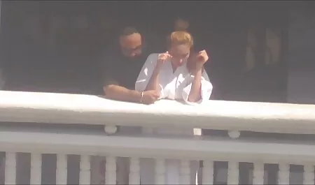 Puttana questo sexy DEVONO un sacco, ma belle donne nude foto gratis lui non ha nulla da dare. Pertanto, gli uomini bello dalla pelle scura questo stringere la bocca con un pene shaggy ai suoi amici pagare i debiti